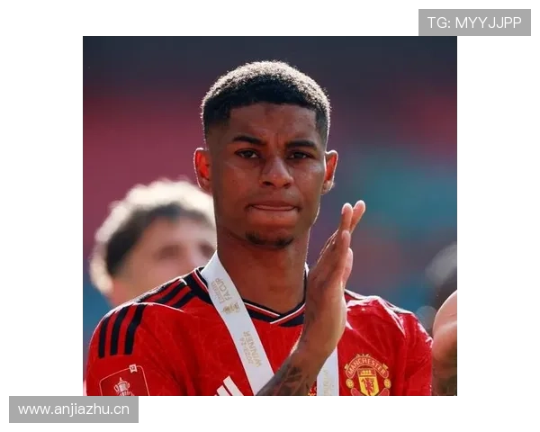 拉什福德 vs 马丁内利：爆点边锋的效率对比