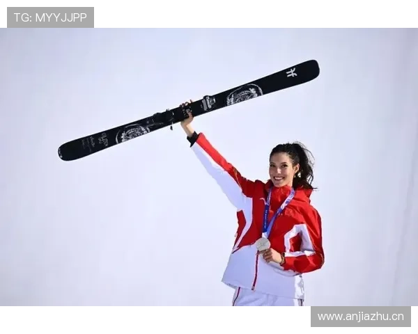 谷爱凌家冰箱里塞满蛋白粉，连冰淇淋都是自己练完顺手做的