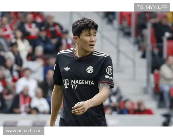 金玟哉：意甲最佳后卫荣誉加身